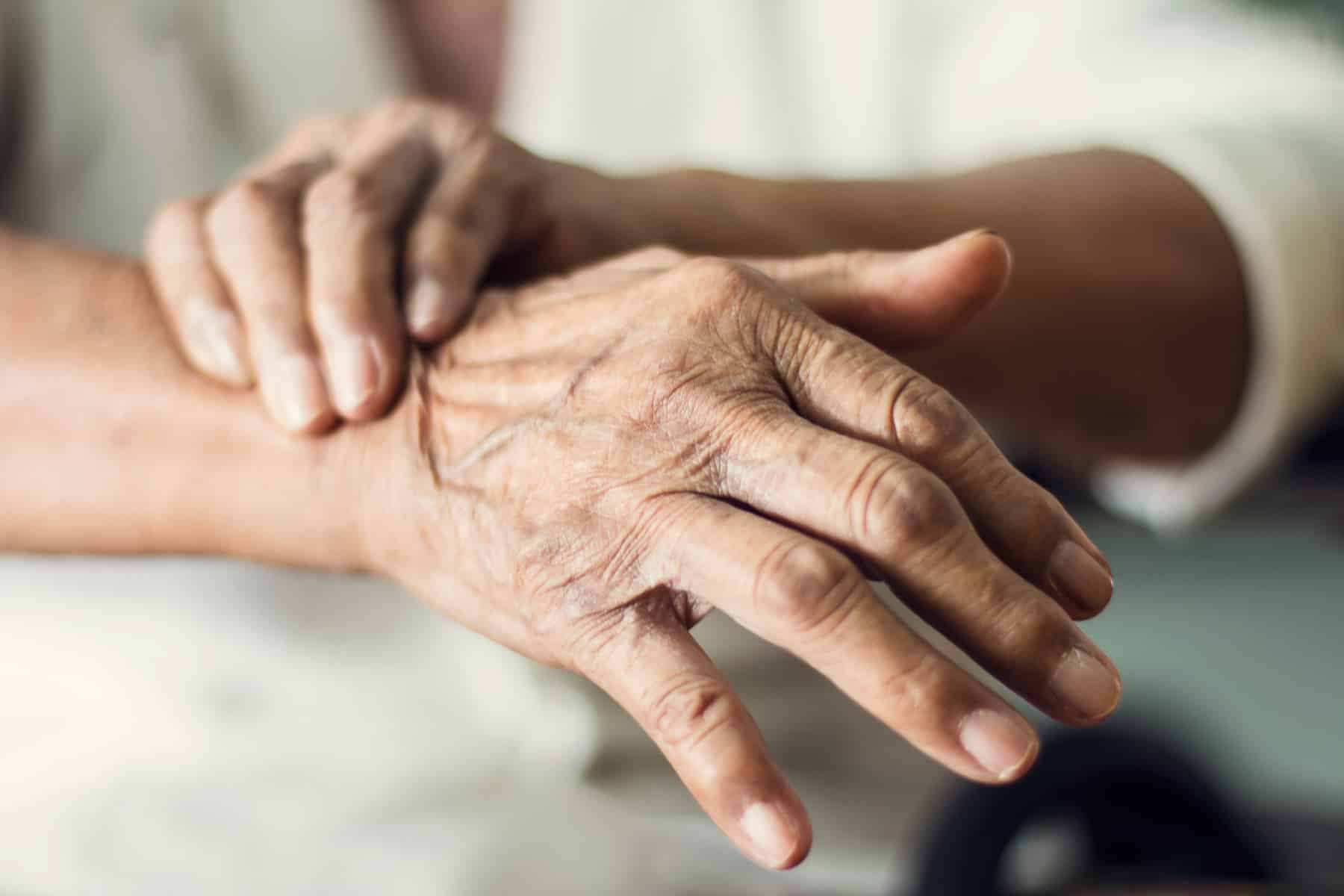 El CBD ayuda con síntomas de Parkinson